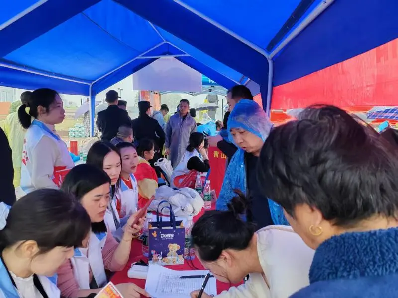 福泽潇湘暖莲乡 公益福彩进社区——湘潭县这场文化盛宴让爱心直抵民心