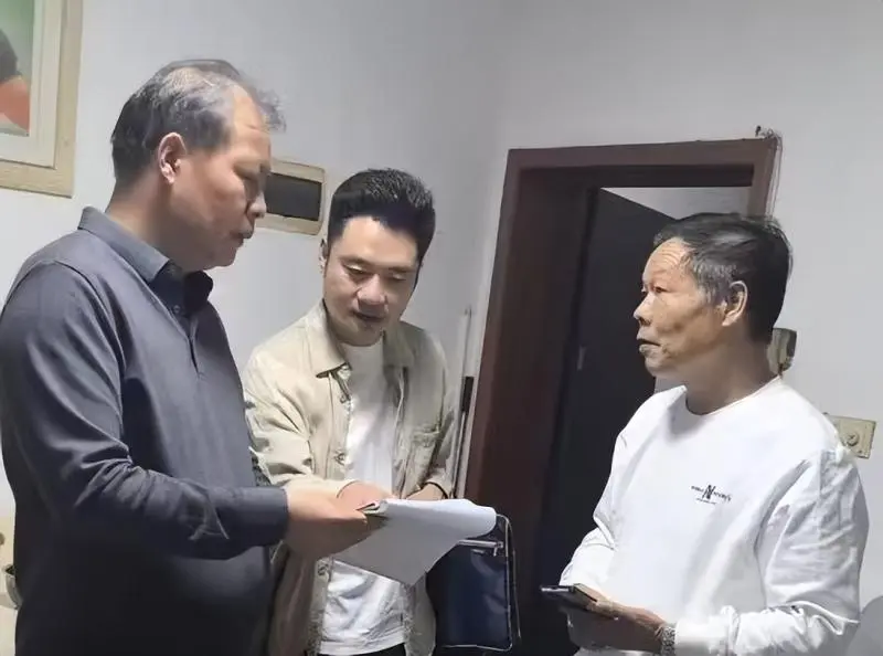 平安宣传进万家 安全守护惠民生 湘潭市住建局住保中心开展平安建设宣传活动