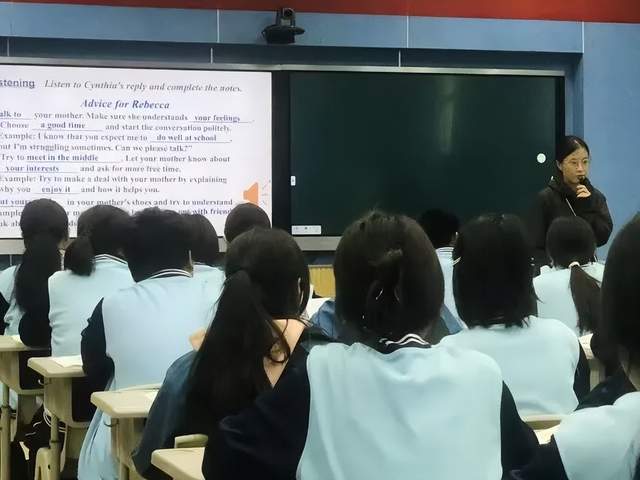 汇报展示显硕果 两校携手育新苗——湖南科技大学外国语学院实习生于湘潭市三中完成汇报展示并圆满结业