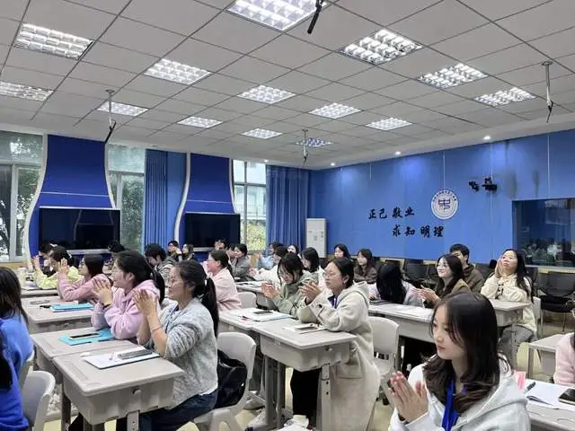 汇报展示显硕果 两校携手育新苗——湖南科技大学外国语学院实习生于湘潭市三中完成汇报展示并圆满结业