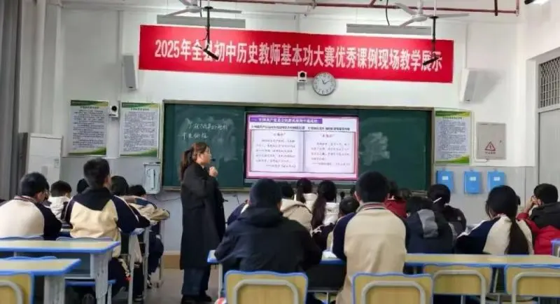 江西玉山县汪应辰学校: 以赛促研强技能 匠心育人展风采 江西玉山县汪应辰学校: 以赛促研强技能 匠心育人展风采