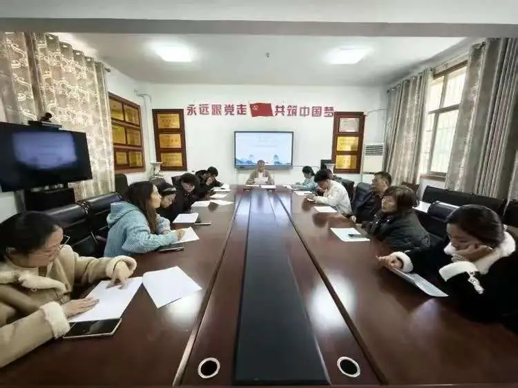 江西上饶汪村学校举行六年级期中绿色评价质量分析会总结 江西上饶汪村学校举行六年级期中绿色评价质量分析会总结