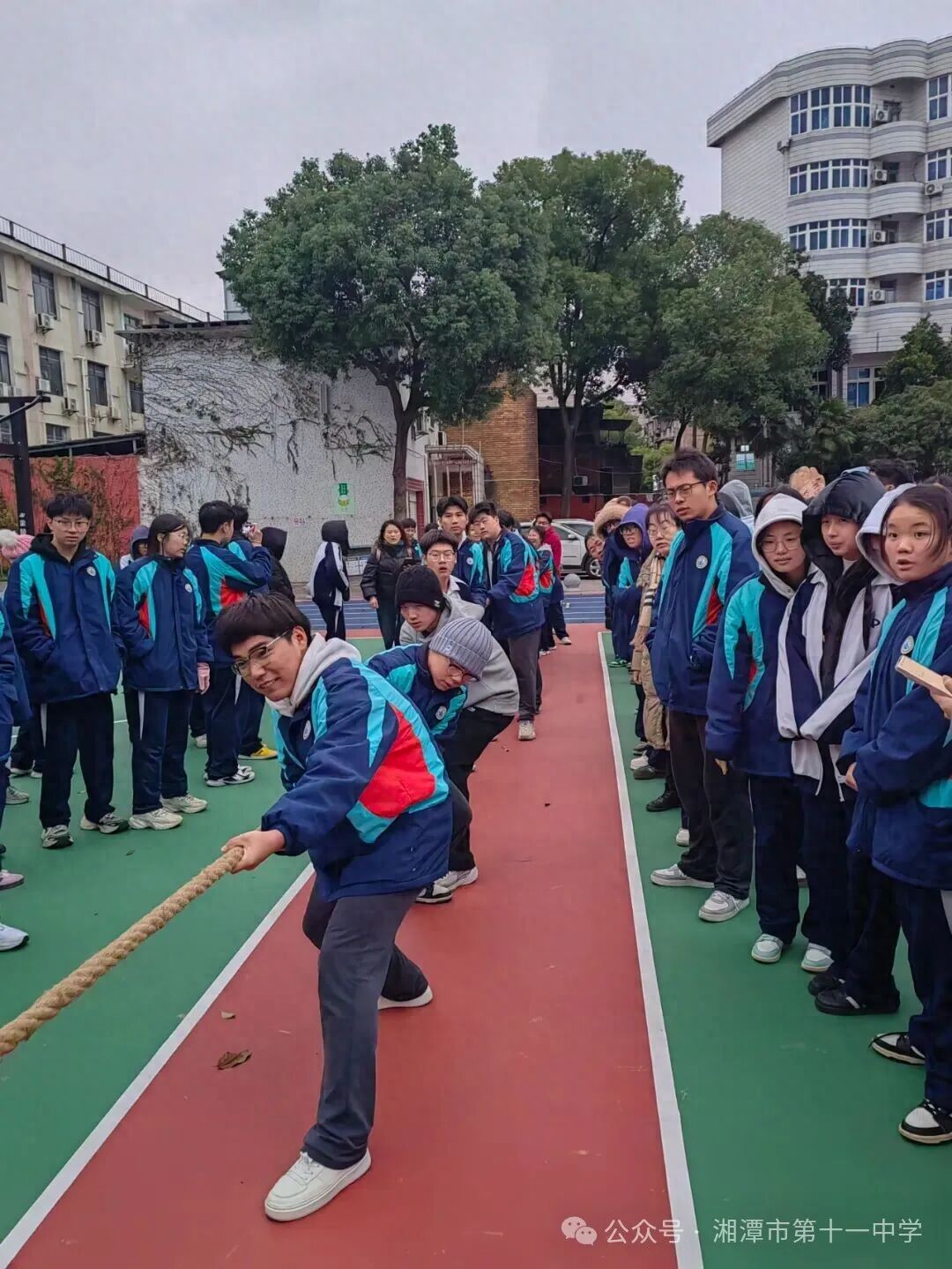 绳锋相对，“拔”出青春热血——湘潭市第十一中学高三年级拔河赛回顾