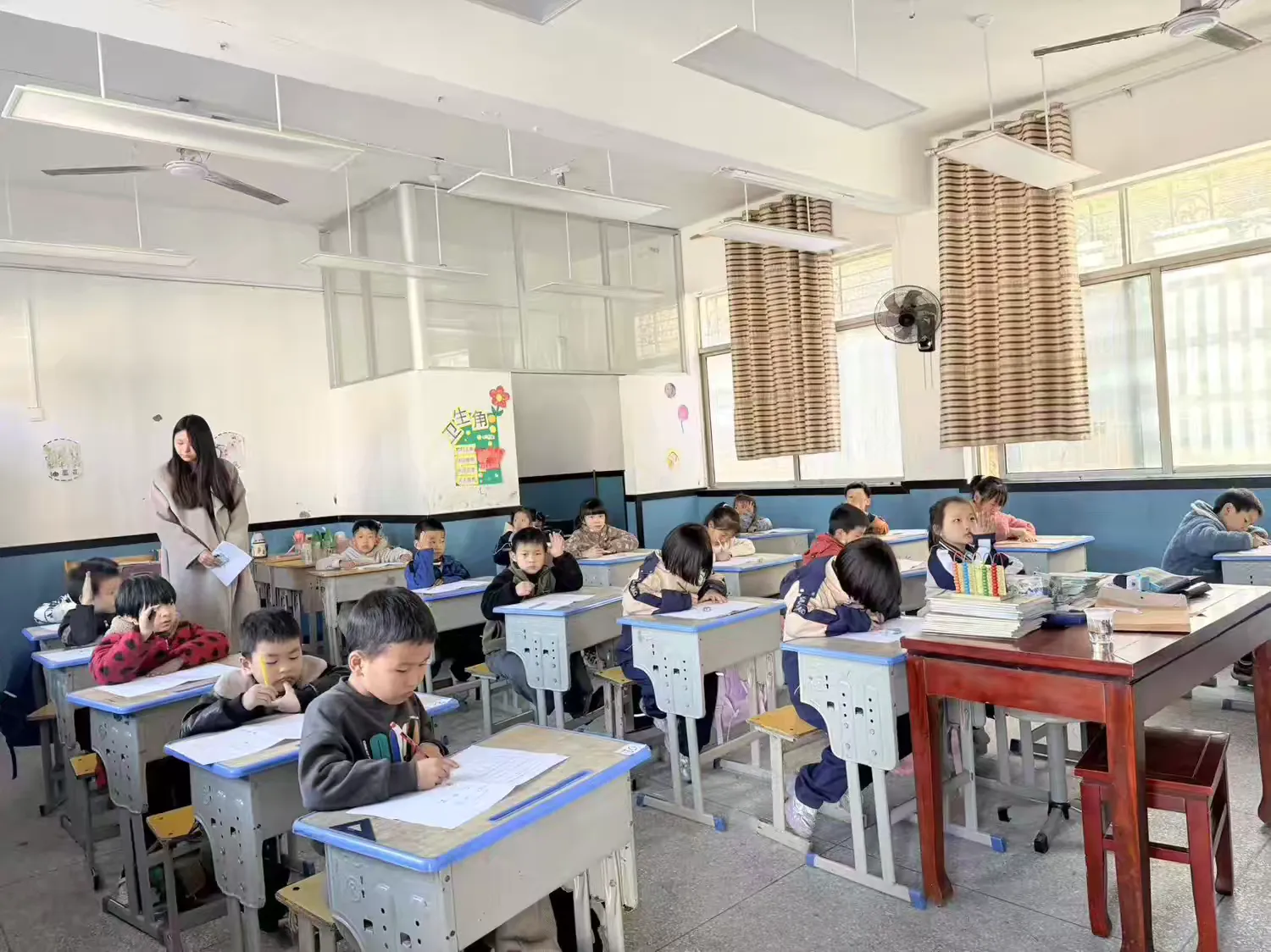 江西上饶汪村学校:       快乐“拼”搏，畅游“音”海