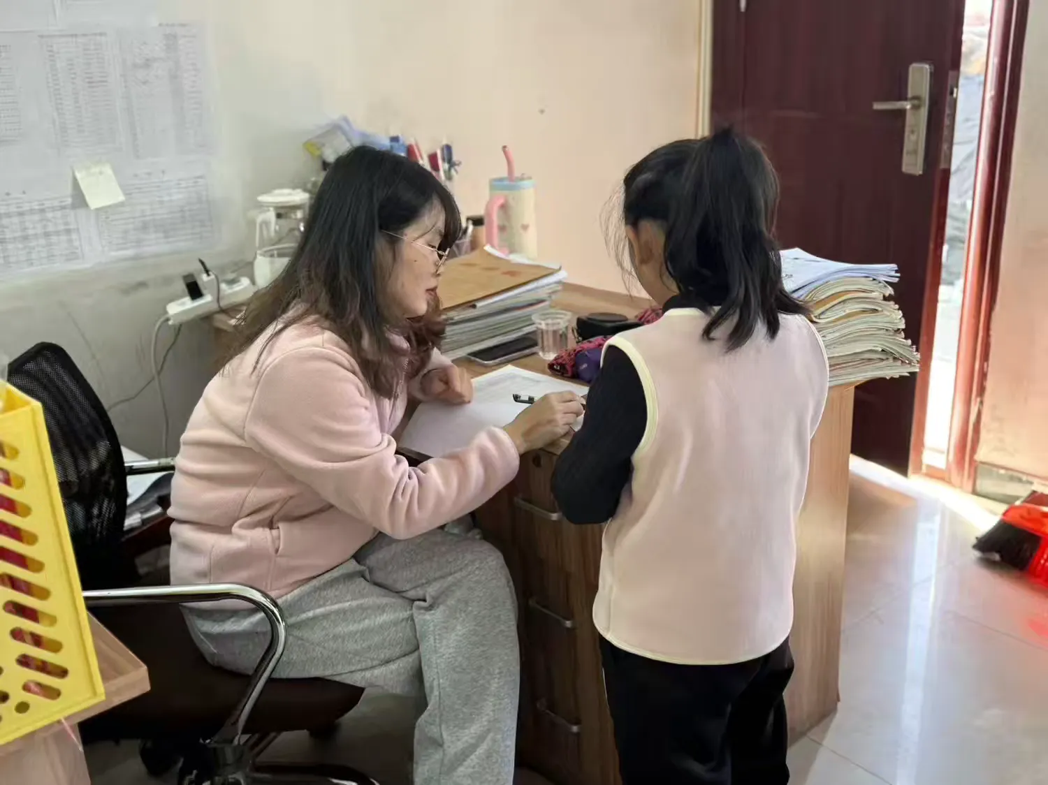 江西上饶汪村学校:       快乐“拼”搏，畅游“音”海