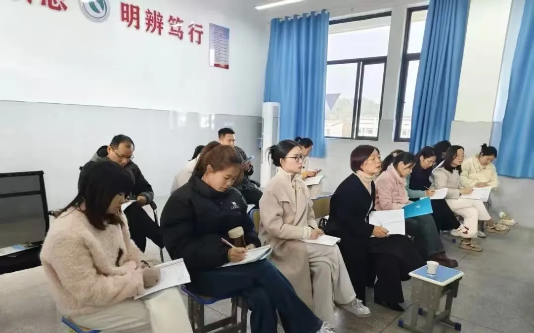 江西玉山: 聚焦家常课 研磨真课堂