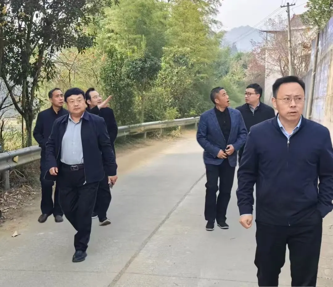 江西玉山县人大常委会主任张常青带队实地督导民生实事工作