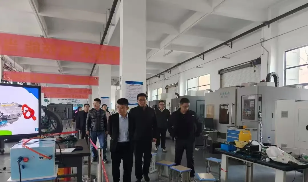 江西玉山中专: 共育技能人才 共绘发展蓝图