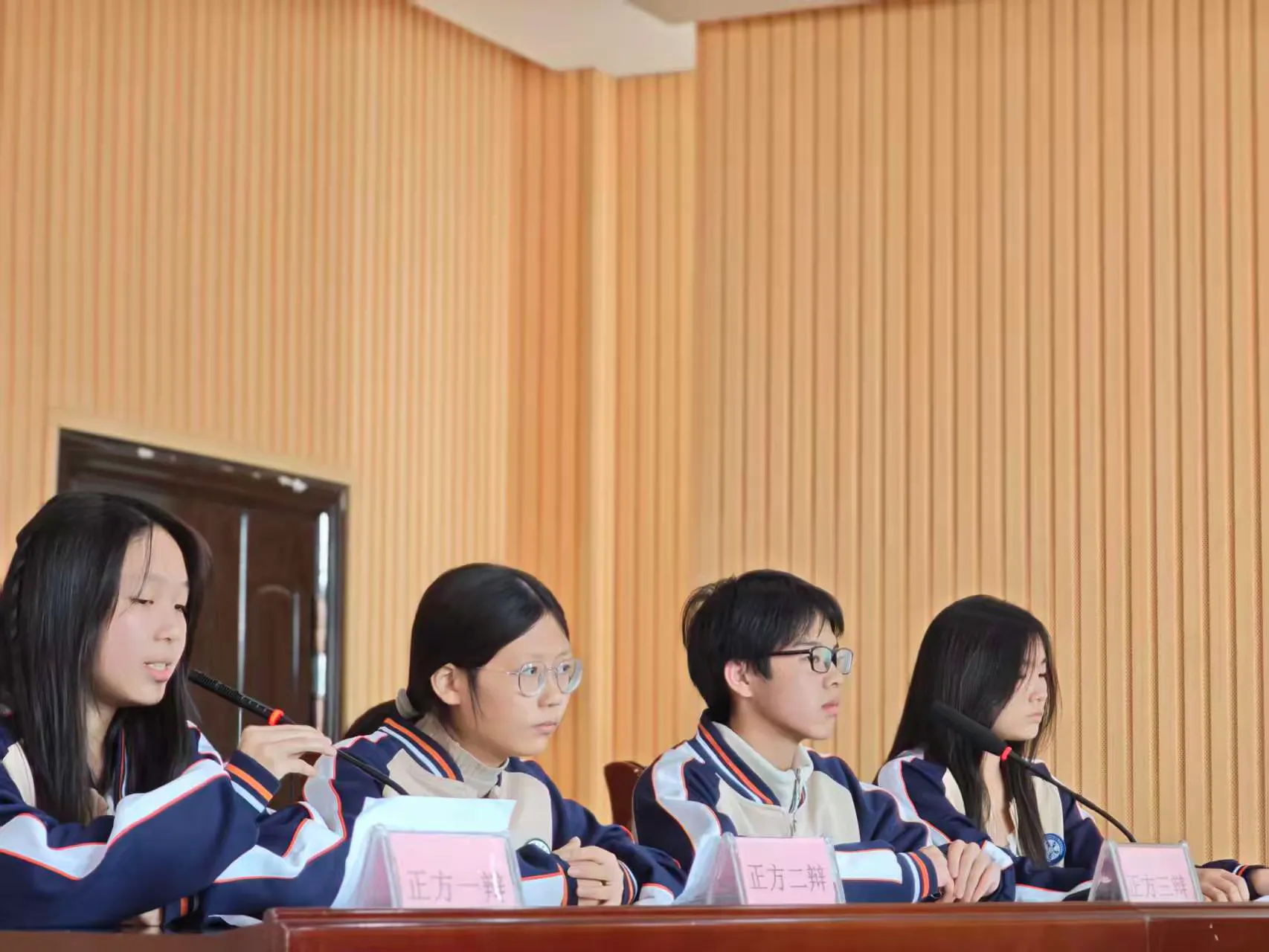 江西上饶汪村学校中学部开展学生辩论赛活动
