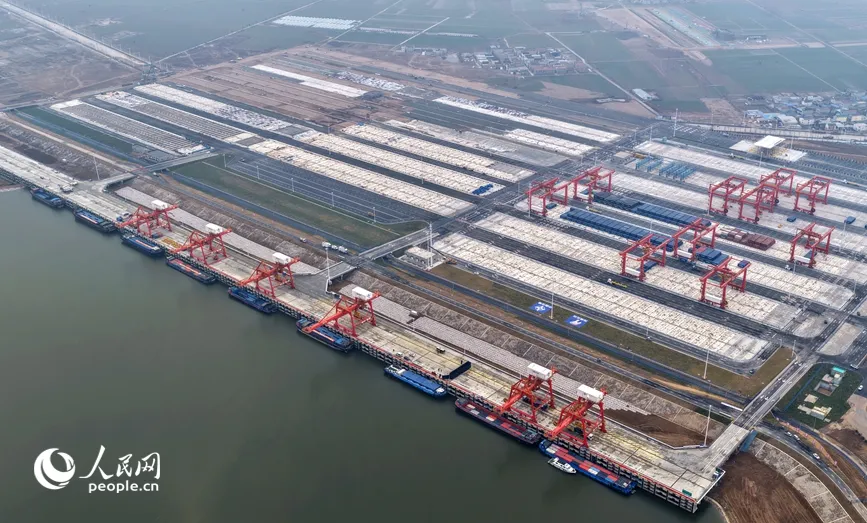 周口港中心作业区开港 河南内河航运进入“百万标箱”时代