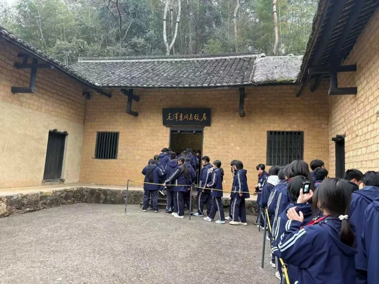 青春铸魂韶山行,红色血脉永赓续
