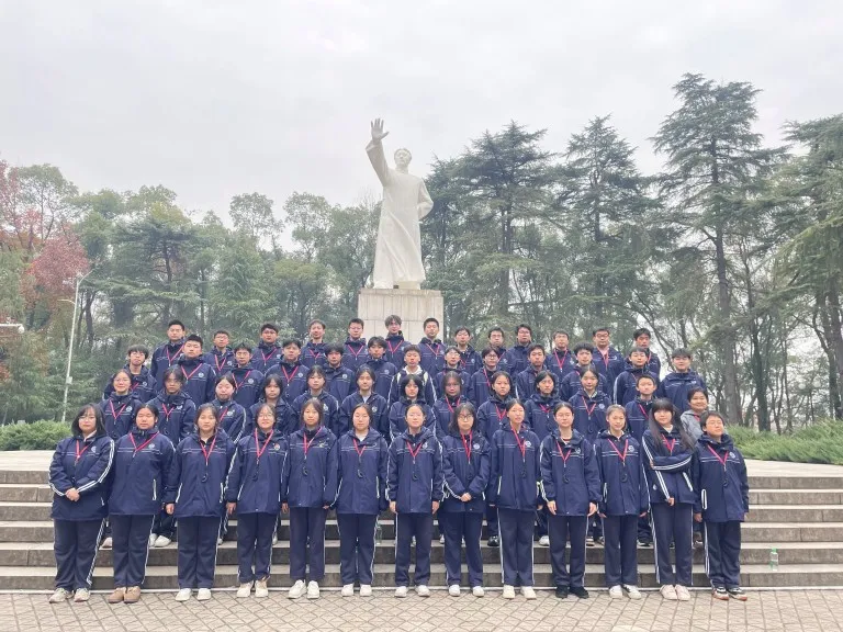 青春铸魂韶山行,红色血脉永赓续