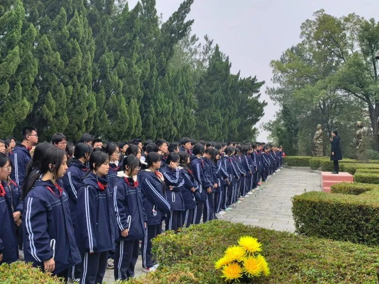 青春铸魂韶山行,红色血脉永赓续