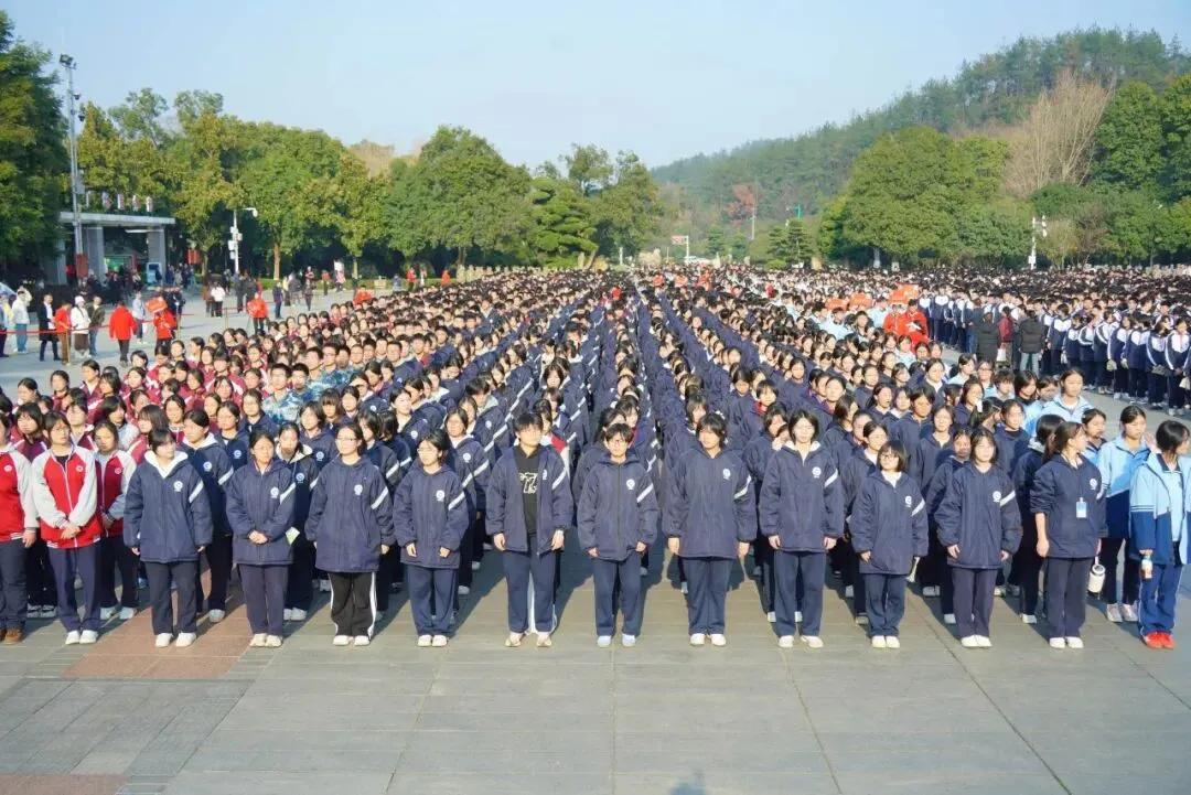 走进伟人故里,传承红色基因,争做时代新人——湘潭凤凰中学高一年级“我的韶山行”红色主题研学活动