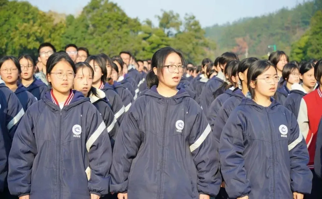 走进伟人故里,传承红色基因,争做时代新人——湘潭凤凰中学高一年级“我的韶山行”红色主题研学活动