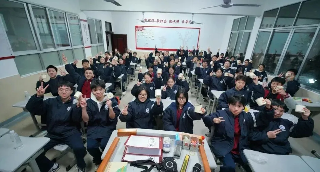 走进伟人故里,传承红色基因,争做时代新人——湘潭凤凰中学高一年级“我的韶山行”红色主题研学活动