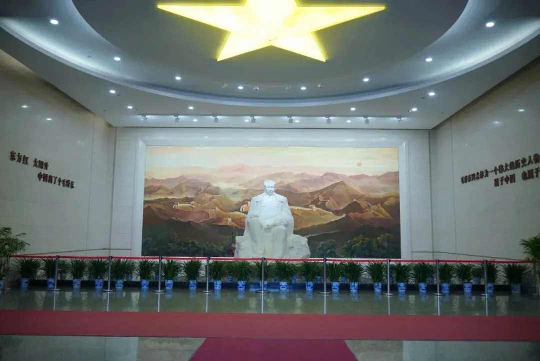 走进伟人故里,传承红色基因,争做时代新人——湘潭凤凰中学高一年级“我的韶山行”红色主题研学活动