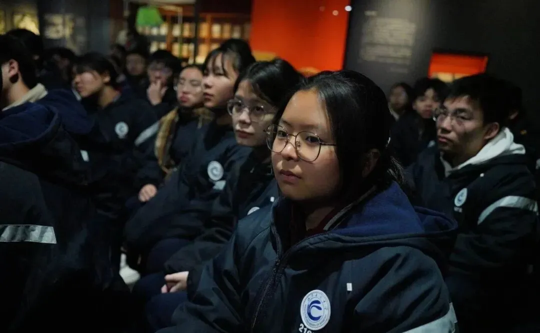走进伟人故里,传承红色基因,争做时代新人——湘潭凤凰中学高一年级“我的韶山行”红色主题研学活动