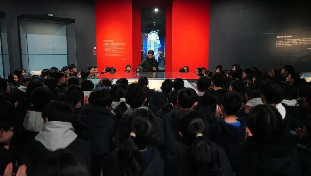 走进伟人故里,传承红色基因,争做时代新人——湘潭凤凰中学高一年级“我的韶山行”红色主题研学活动