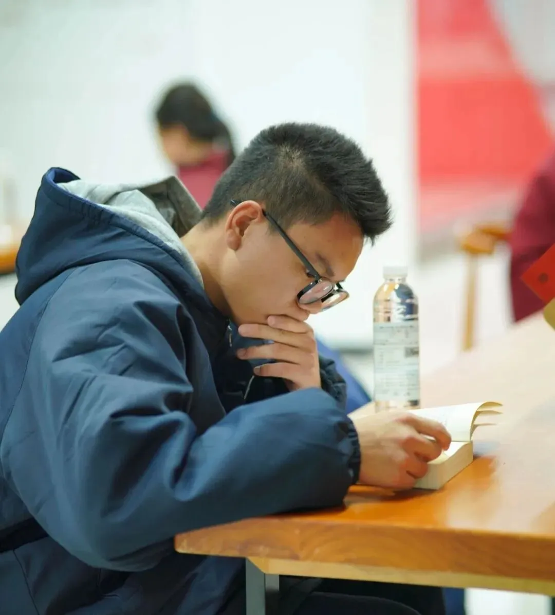 走进伟人故里,传承红色基因,争做时代新人——湘潭凤凰中学高一年级“我的韶山行”红色主题研学活动