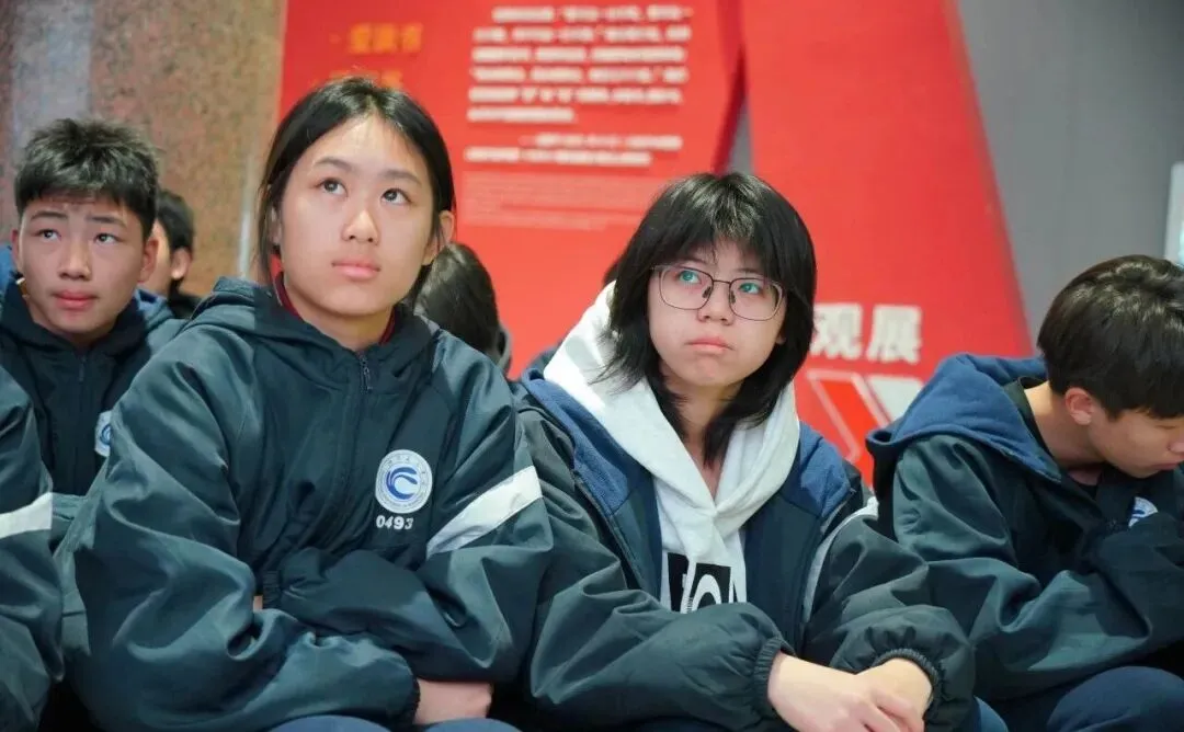 走进伟人故里,传承红色基因,争做时代新人——湘潭凤凰中学高一年级“我的韶山行”红色主题研学活动