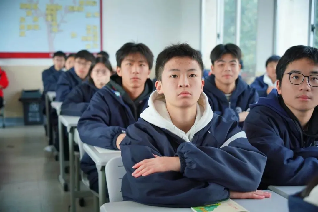 走进伟人故里,传承红色基因,争做时代新人——湘潭凤凰中学高一年级“我的韶山行”红色主题研学活动