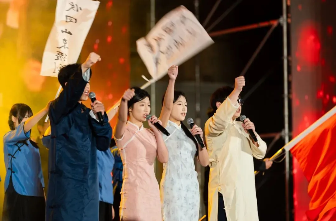 艺韵青春,筑梦芳华——湘潭凤凰中学 第二十五届艺术节圆满落幕