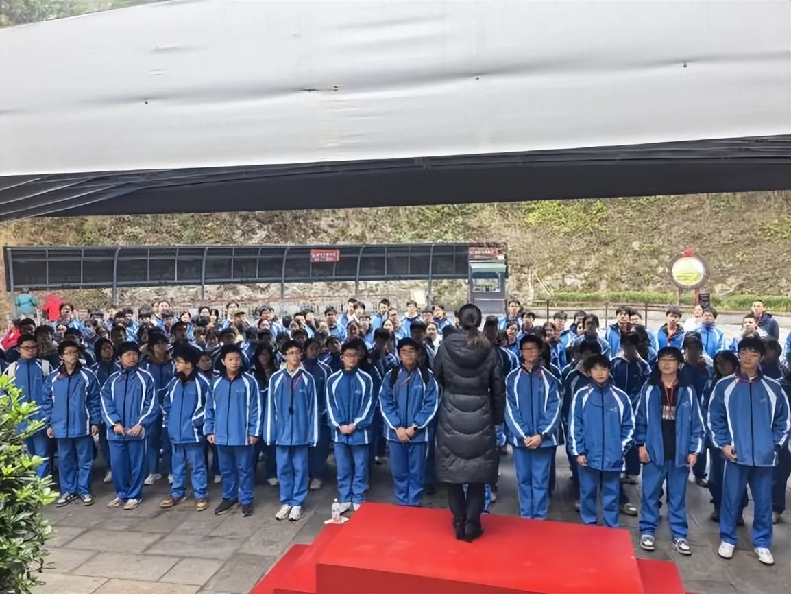 追寻伟人足迹,传承革命精神——高一年级“我的韶山行”研学实践活动纪实