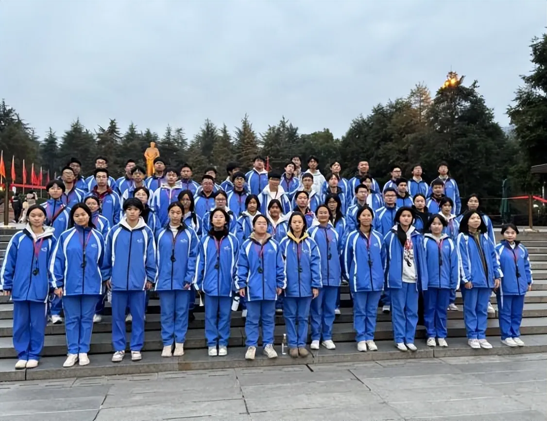 追寻伟人足迹,传承革命精神——高一年级“我的韶山行”研学实践活动纪实