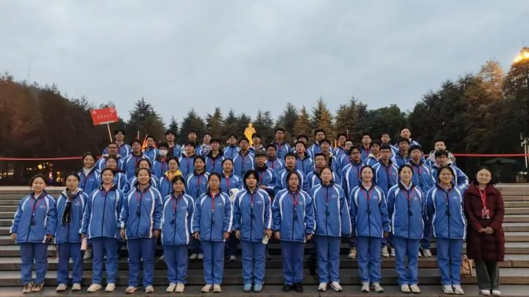 追寻伟人足迹,传承革命精神——高一年级“我的韶山行”研学实践活动纪实