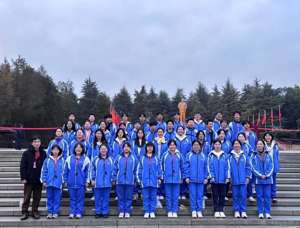 追寻伟人足迹,传承革命精神——高一年级“我的韶山行”研学实践活动纪实