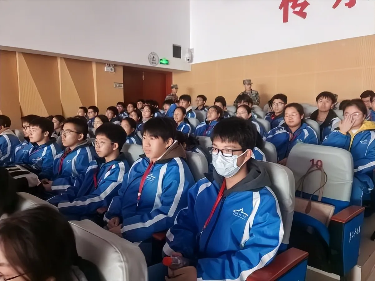 追寻伟人足迹,传承革命精神——高一年级“我的韶山行”研学实践活动纪实