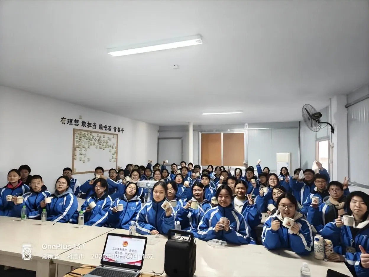追寻伟人足迹,传承革命精神——高一年级“我的韶山行”研学实践活动纪实