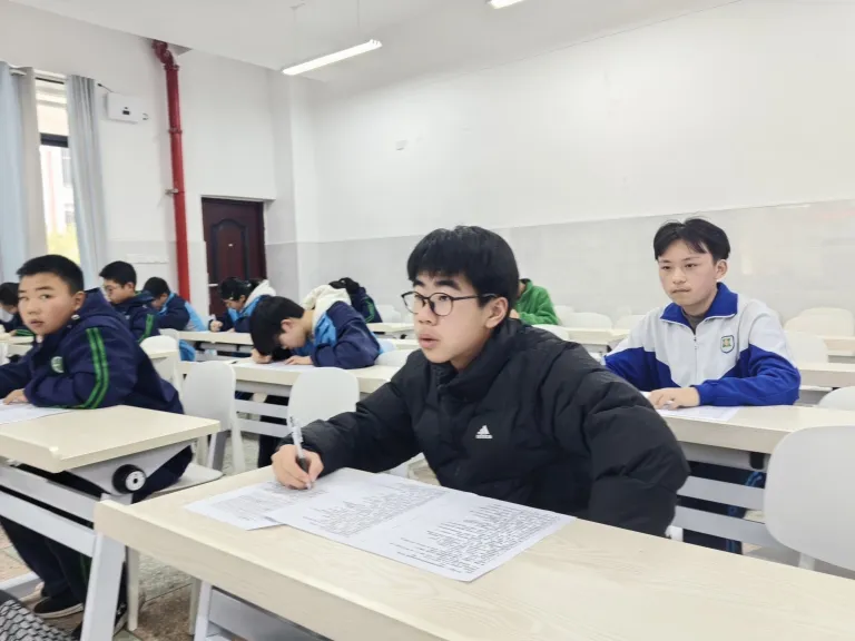 同源共流润心田 薪火相传育新人