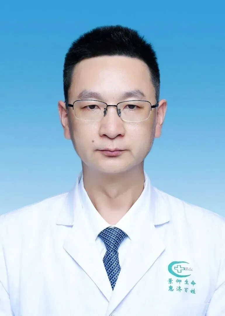 怕“开胸”,忍了几年!医生从腿上“穿针引线”修复心门