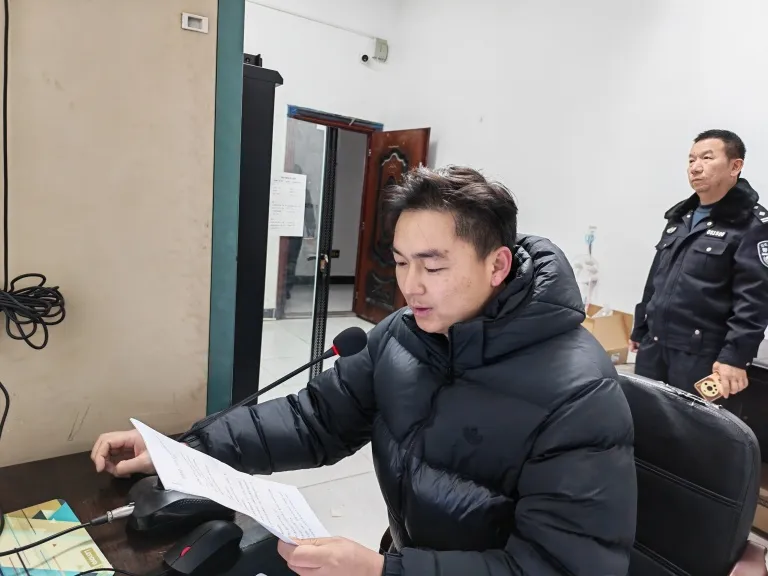 法治之音和安全之律奏响校园