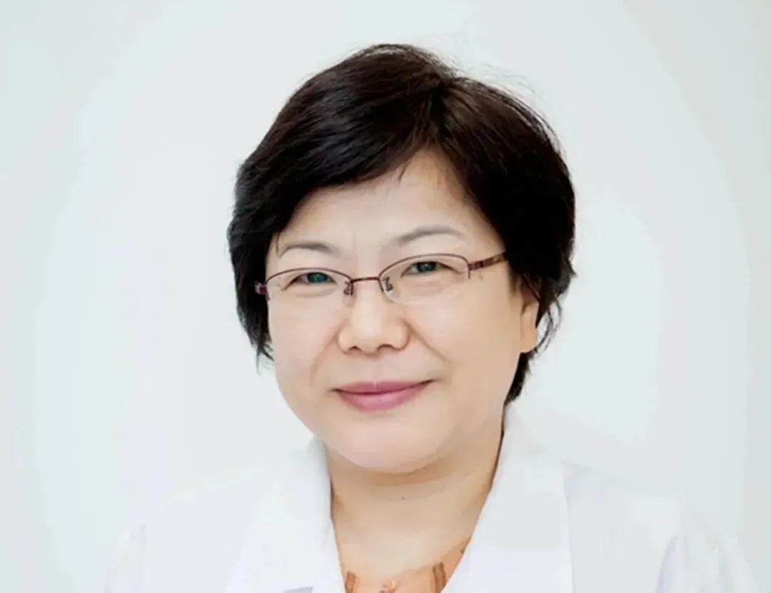 海权威生长发育专家余文教授来院坐诊,儿童矮小症专场义诊报名启动啦!