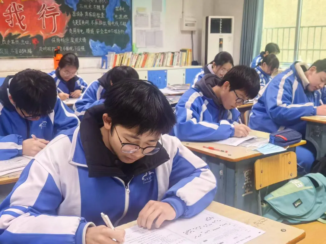 以赛赋能,以学致远;夯实基础,逐梦前行——高一年级数学基础知识小题竞赛