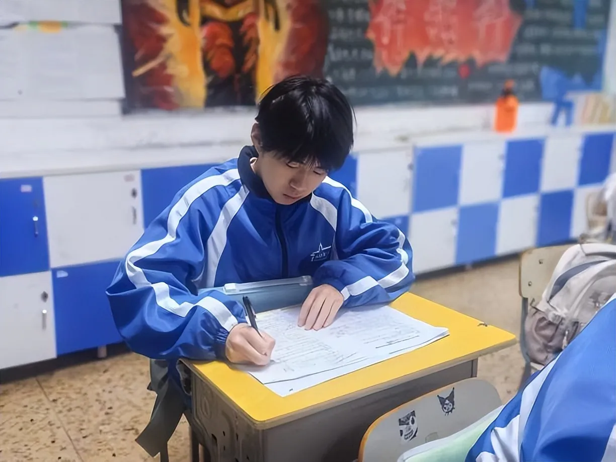 以赛赋能,以学致远;夯实基础,逐梦前行——高一年级数学基础知识小题竞赛