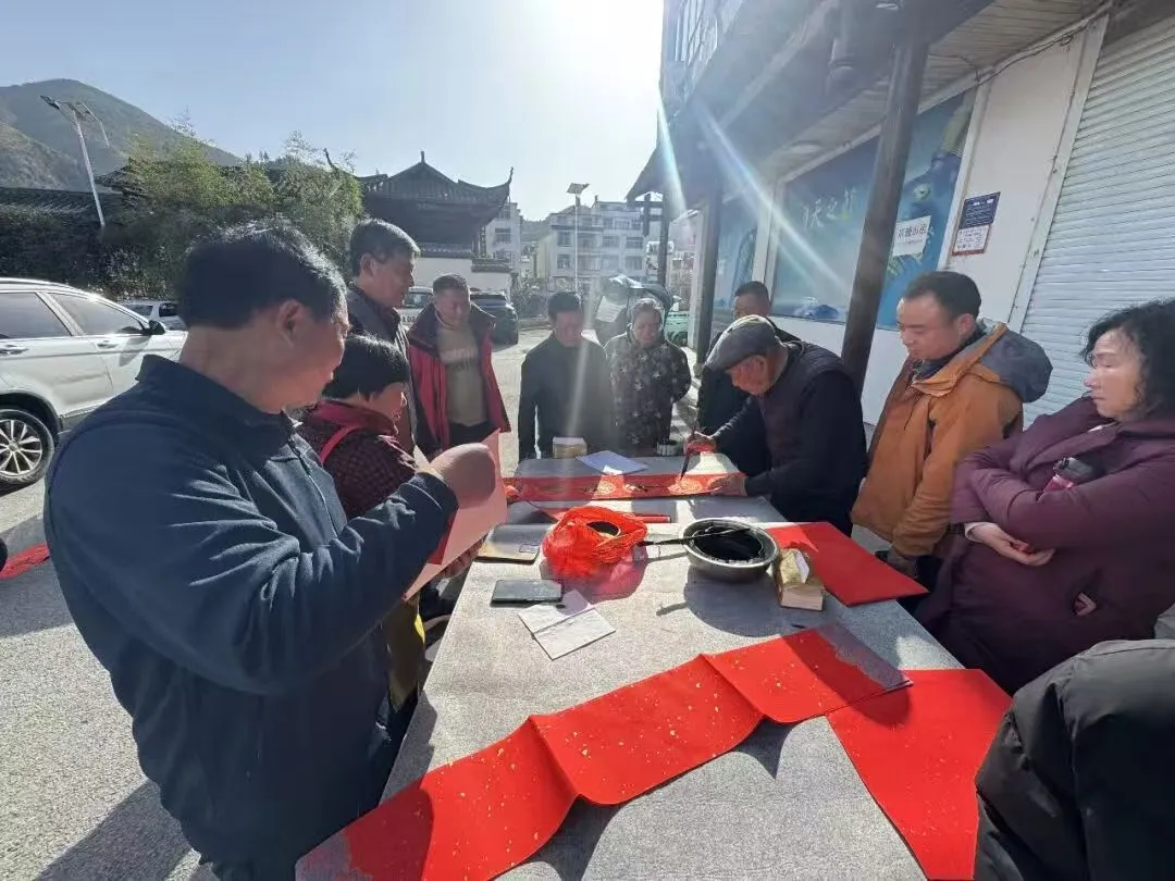江西: 丙午马年启新程 乡韵万福迎新春