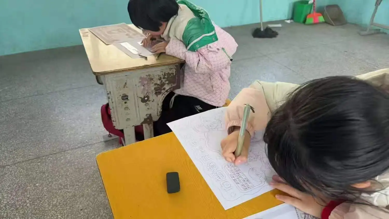 江西上饶: 三月春风暖 雷锋伴我行
