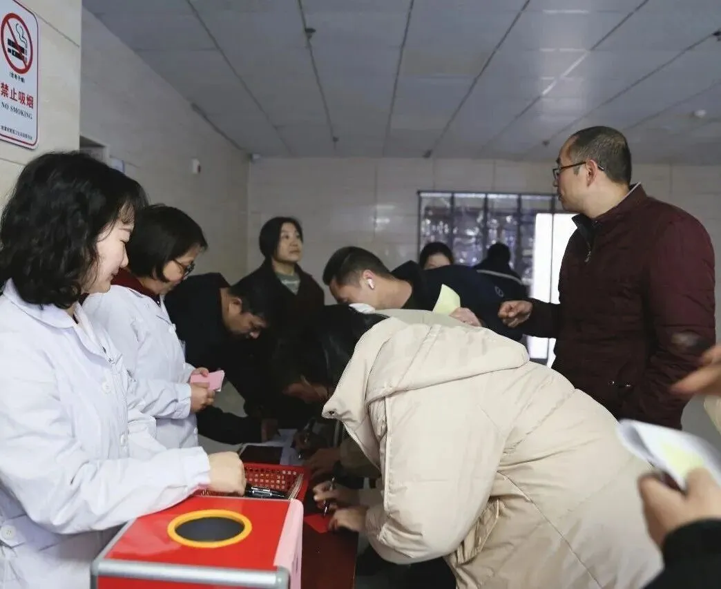暖心护航 凝心聚力 ——我院医技科室职工心理健康沙龙圆满举办