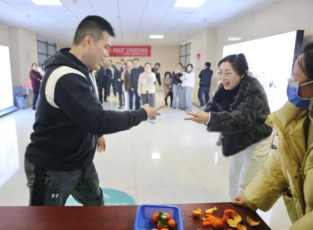 暖心护航 凝心聚力 ——我院医技科室职工心理健康沙龙圆满举办