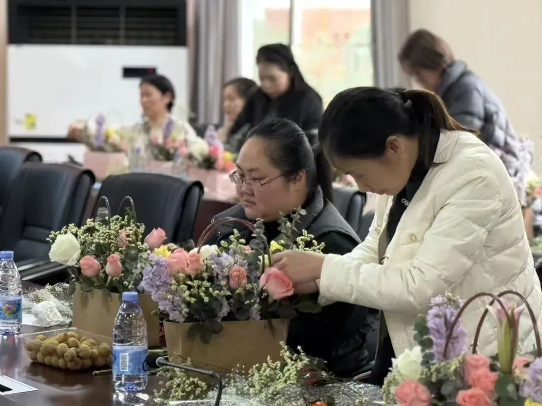 岁月不败 爱你老己 湘潭县人民医院三八节活动超有料!