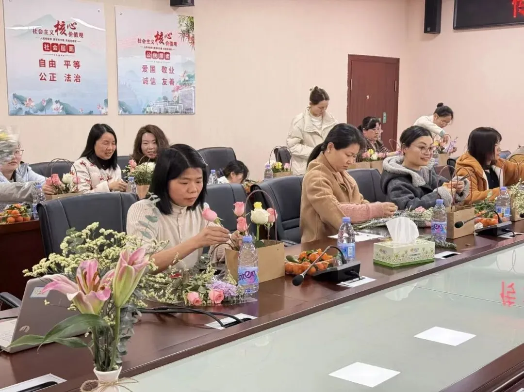 岁月不败 爱你老己 湘潭县人民医院三八节活动超有料!