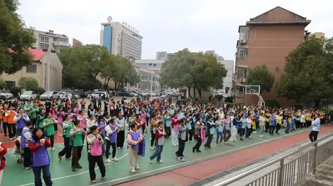 岁月不败 爱你老己 湘潭县人民医院三八节活动超有料!