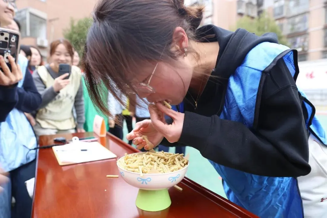 岁月不败 爱你老己 湘潭县人民医院三八节活动超有料!