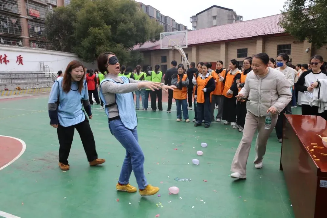 岁月不败 爱你老己 湘潭县人民医院三八节活动超有料!