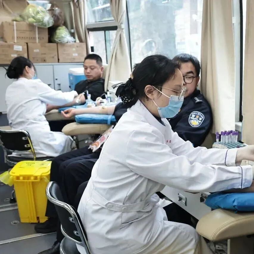 热血铸忠魂 奉献显担当——湘潭县人民法院紧急组织干警参与无偿献血活动