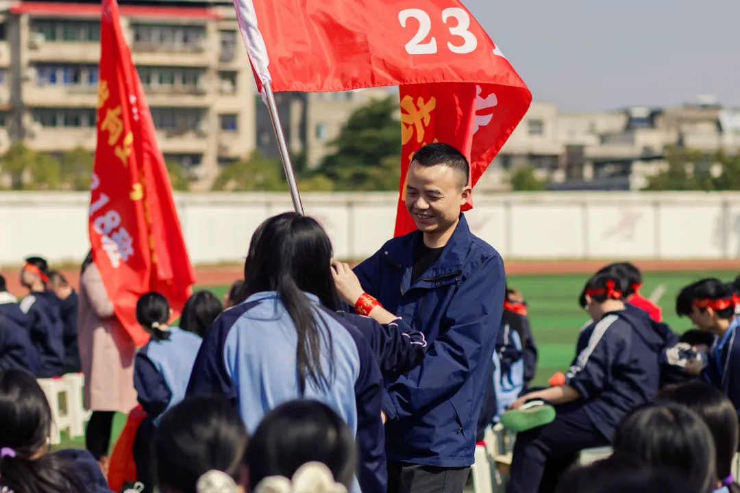 砺剑八十日,凤凰凌九霄——湘潭凤凰中学2026届高考誓师大会燃情纪实
